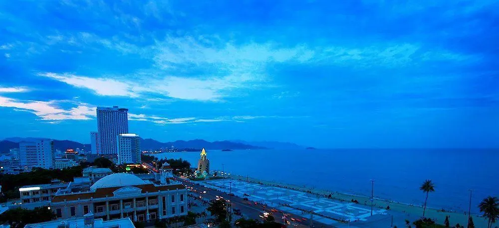 Ngan Ha - Galaxy Hotel Nha Trang