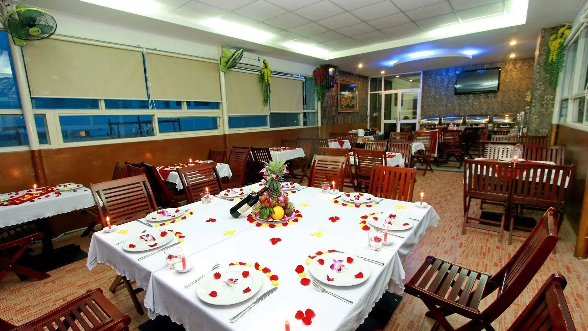 Ngan Ha - Galaxy Hotel Nha Trang