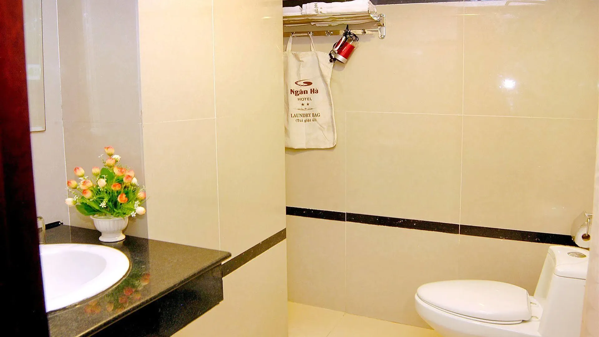 Ngan Ha - Galaxy Hotel Nha Trang