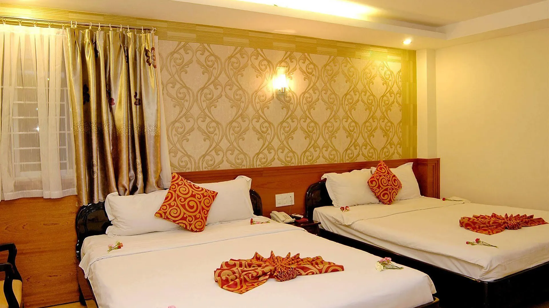 ***  Ngan Ha - Galaxy Hotel Нячанг Вьетнам